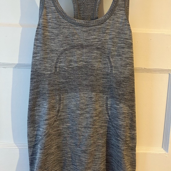 Lululemon grey and back tank top - Picture 2 of 6